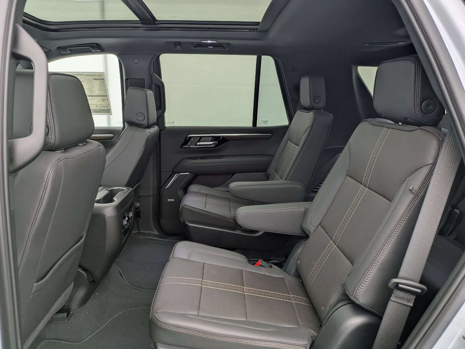 Thumbnail: 2026 Chevrolet Tahoe - 21