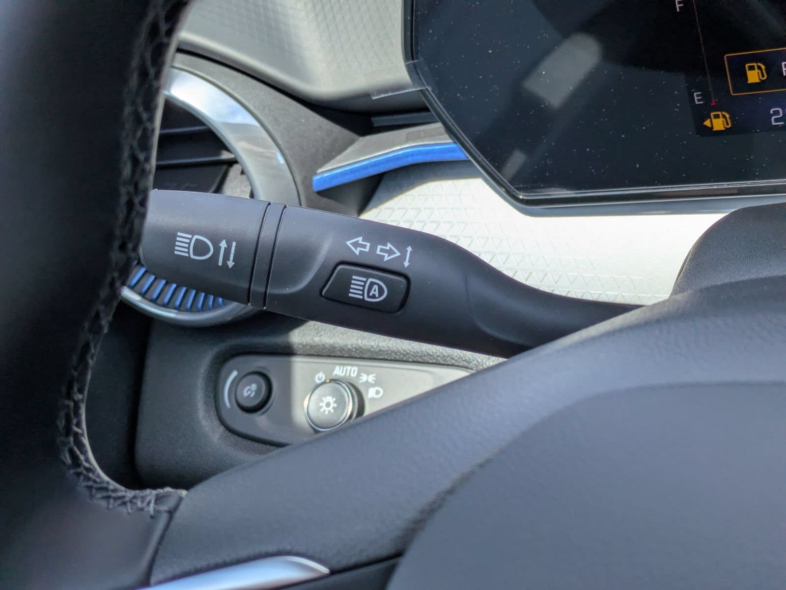2026 Chevrolet Trax LT - Photo 27