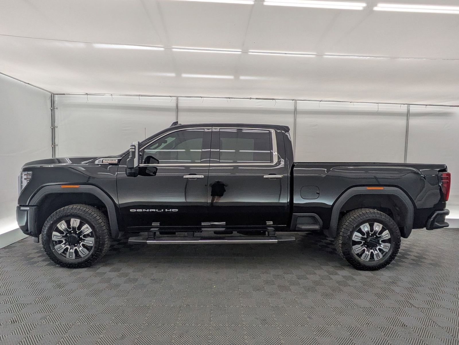 Thumbnail: 2025 GMC Sierra 2500 - 2
