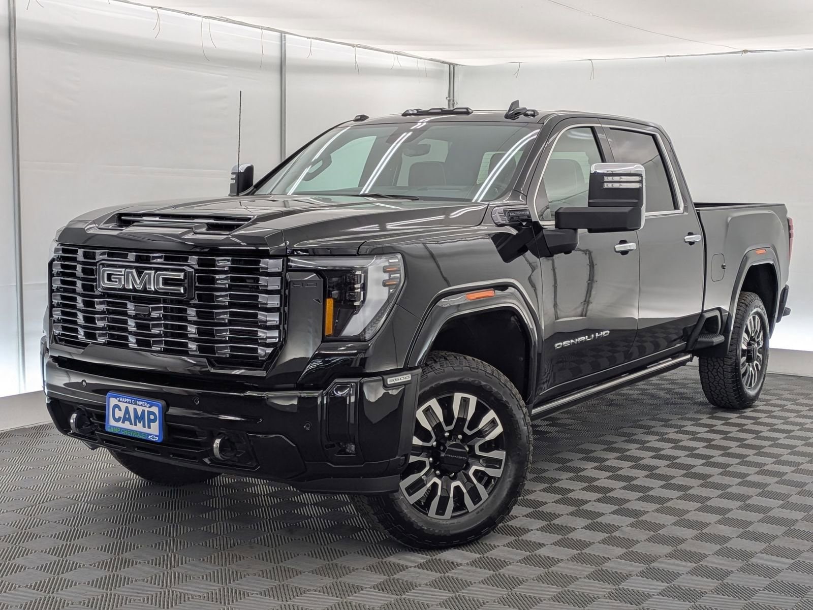 2025 GMC Sierra Denali Ultimate 4WD Crew Cab Long Box SR's photo