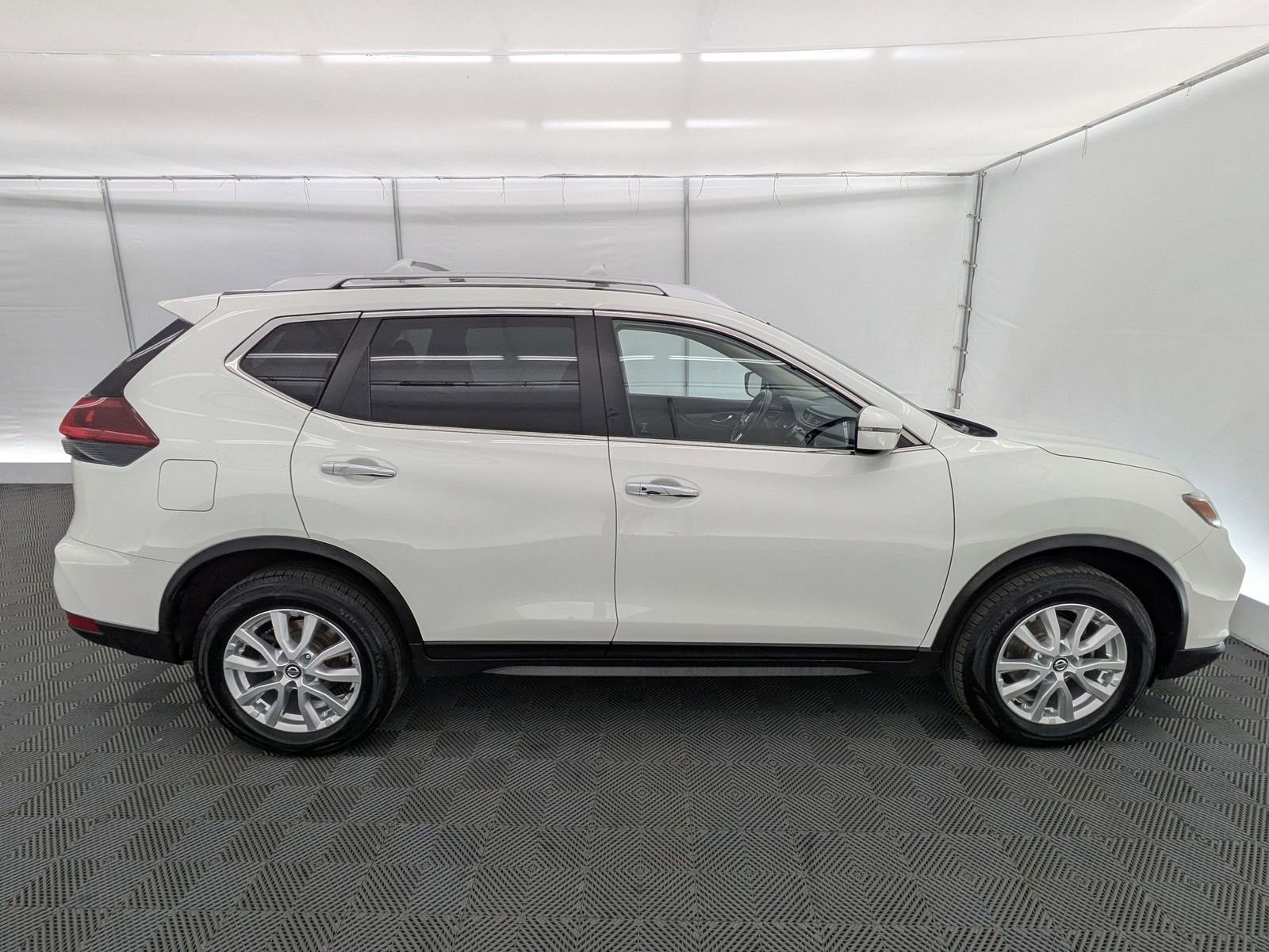 Thumbnail: 2020 Nissan Rogue - 6