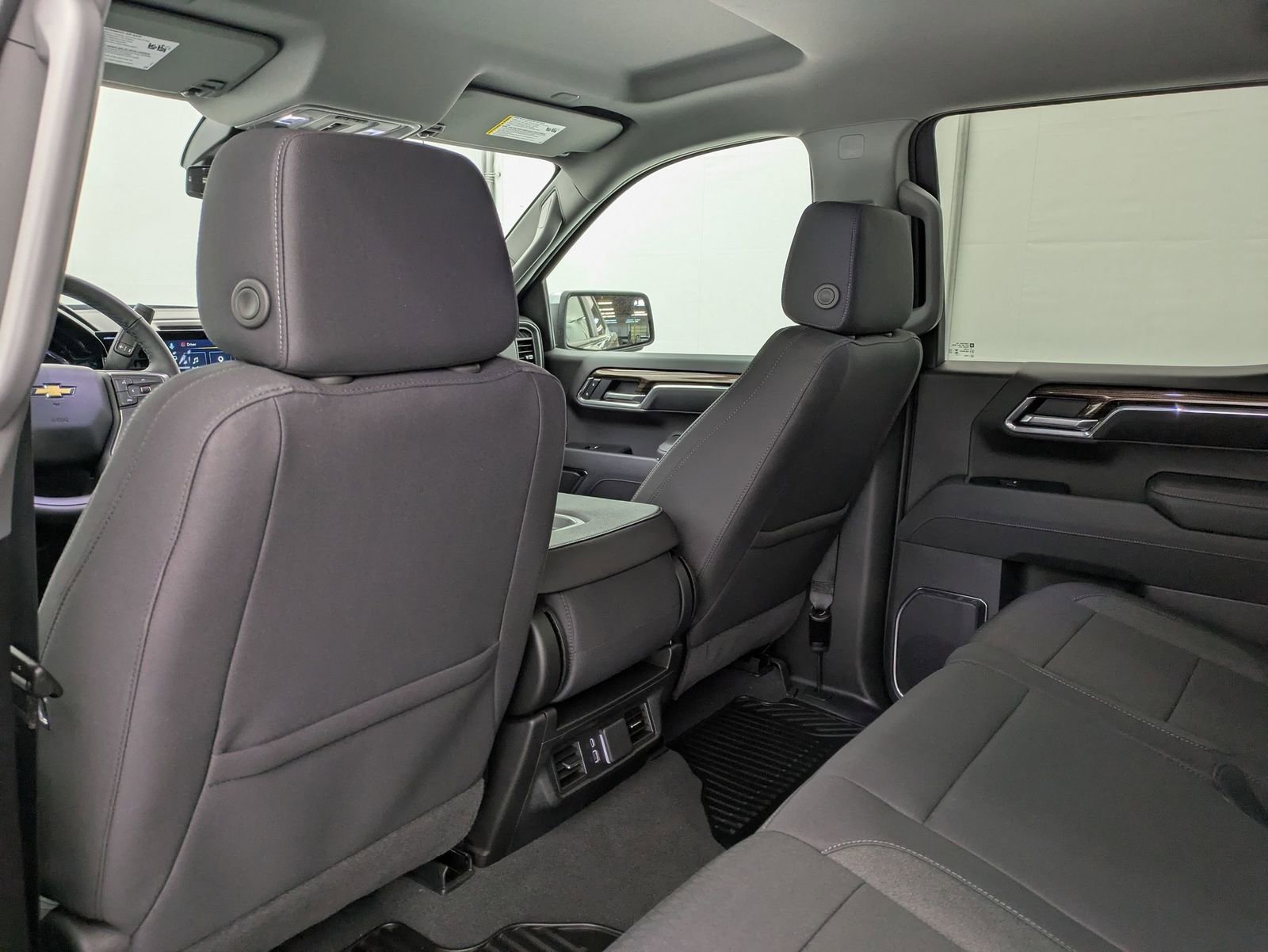 Thumbnail: 2025 Chevrolet Silverado 1500 - 21