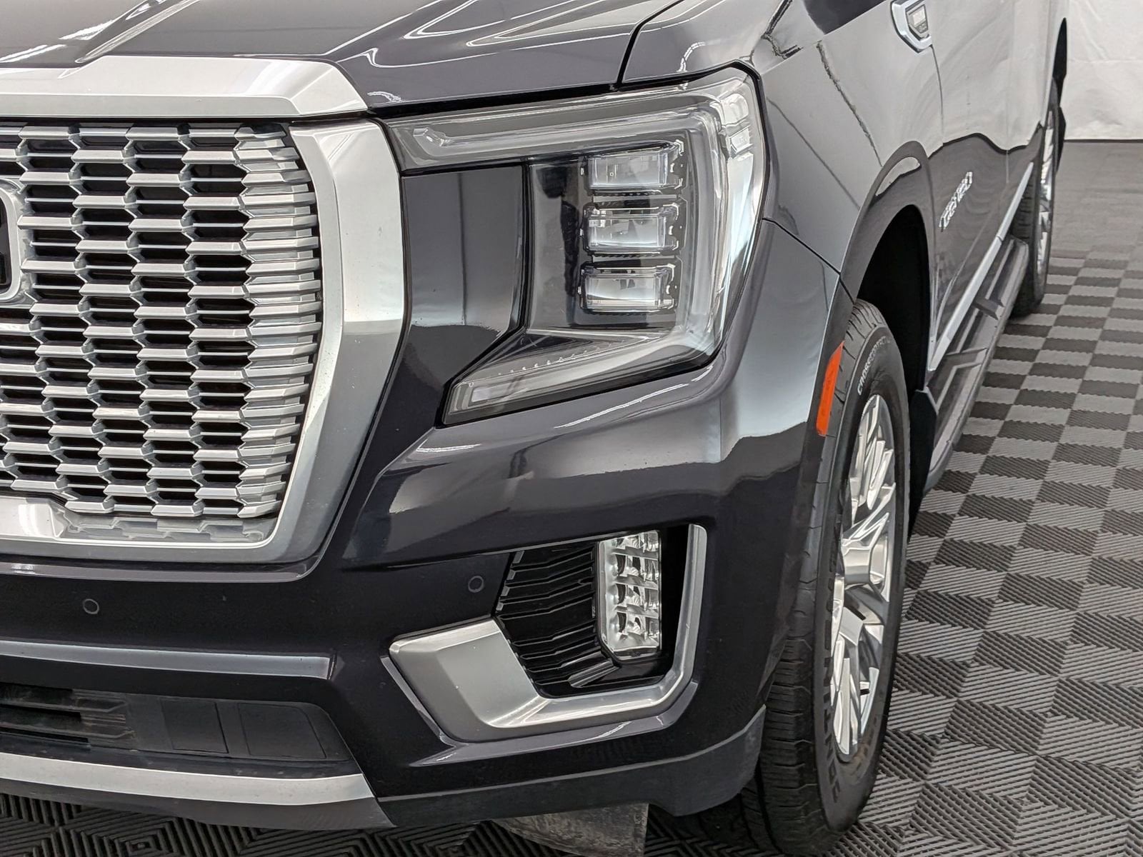 Thumbnail: 2024 GMC Yukon XL - 10