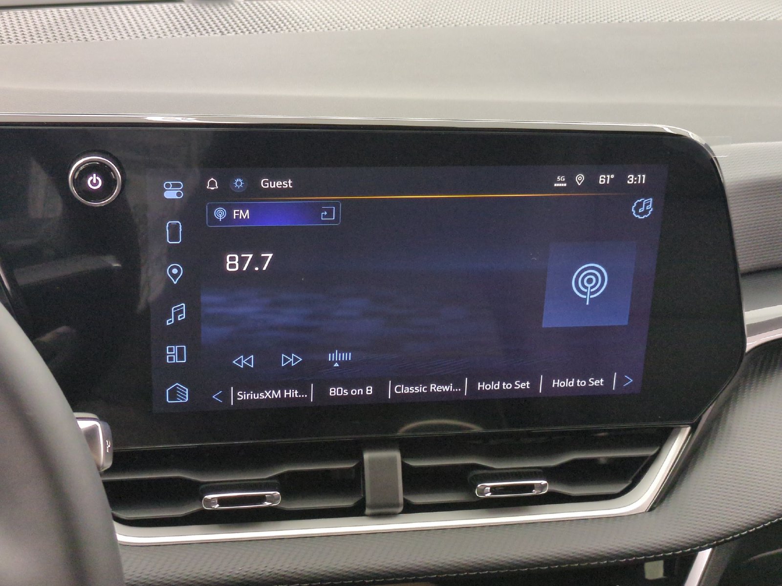 2027 Chevrolet Equinox LT - Photo 25