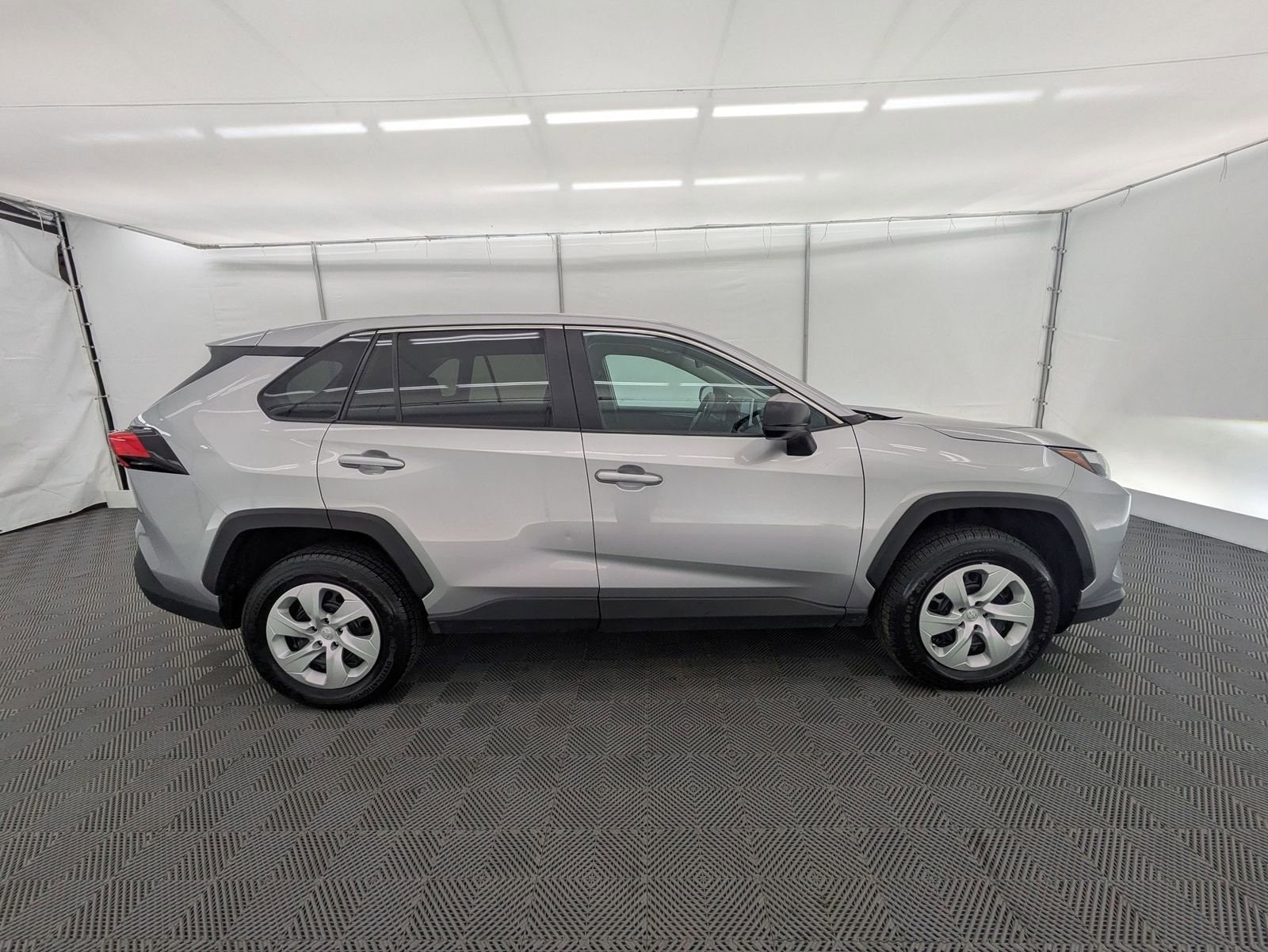Thumbnail: 2024 Toyota RAV4 - 6