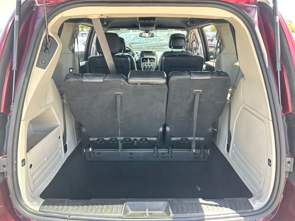 Thumbnail: 2019 Dodge Grand Caravan - 8
