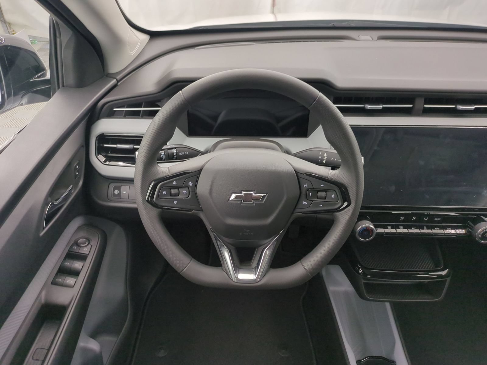 2027 Chevrolet Bolt LT - Photo 21