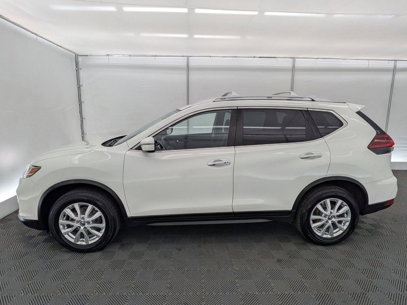 Thumbnail: 2020 Nissan Rogue - 2