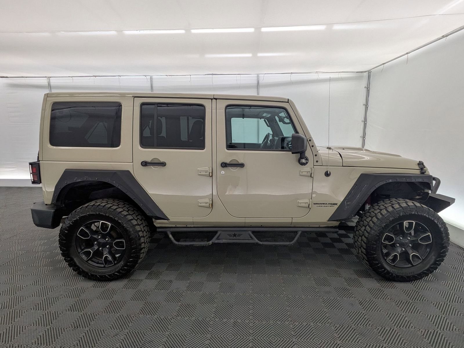 Thumbnail: 2018 Jeep Wrangler - 6