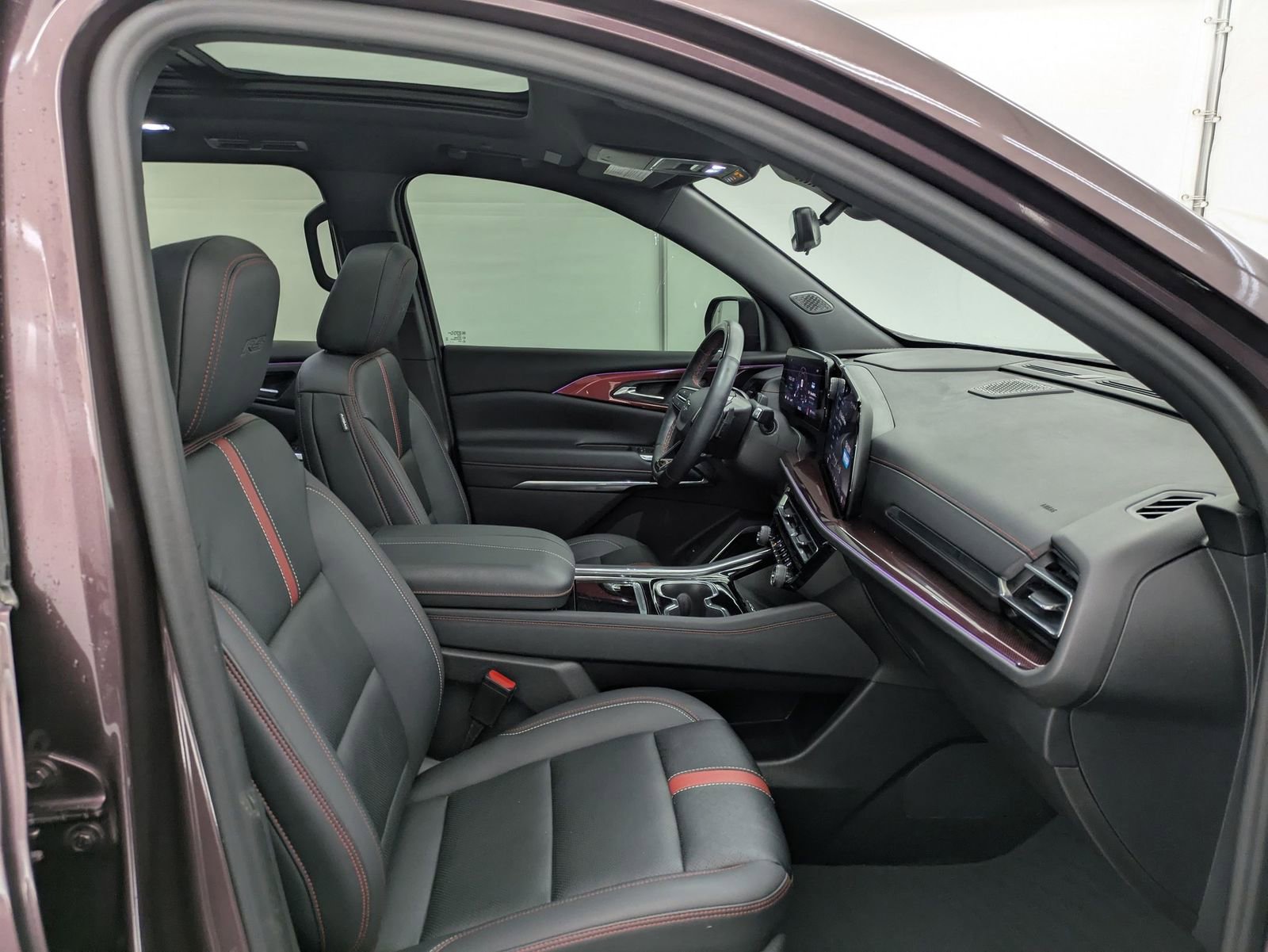 Thumbnail: 2024 Chevrolet Traverse - 23