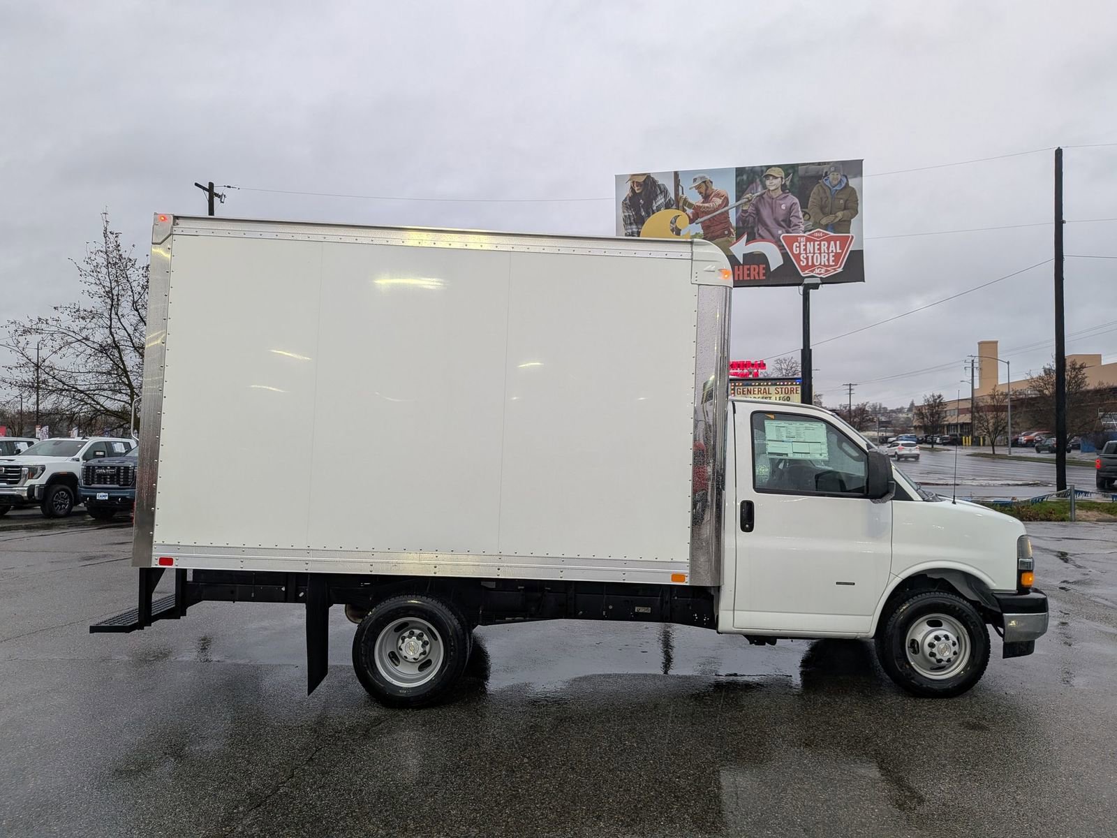 Thumbnail: 2024 Chevrolet Express - 7
