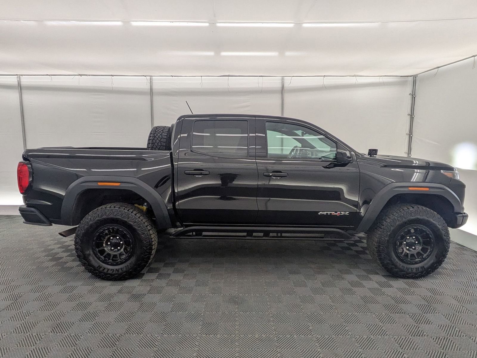 Thumbnail: 2024 GMC Canyon - 6