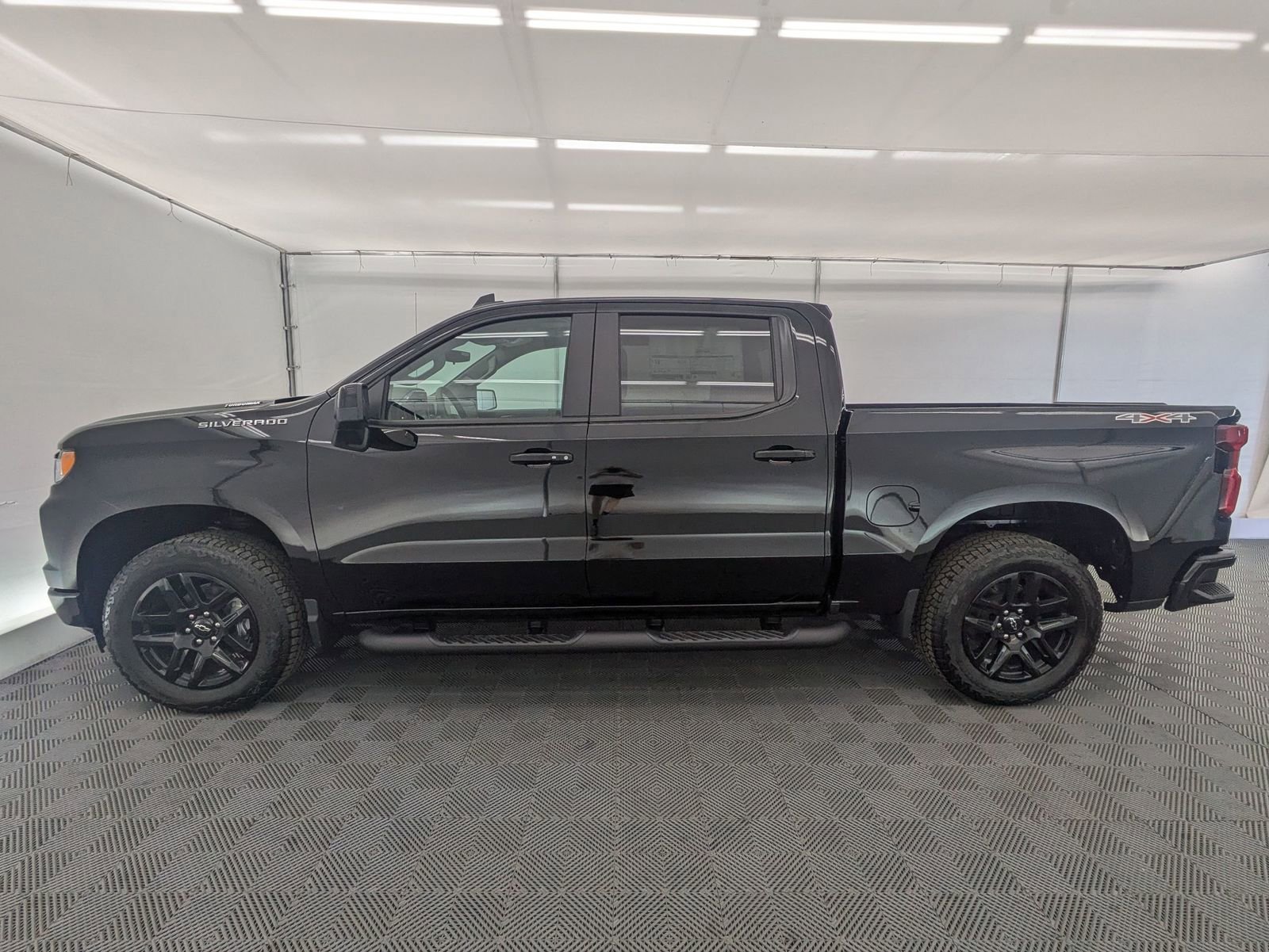 Thumbnail: 2026 Chevrolet Silverado 1500 - 3