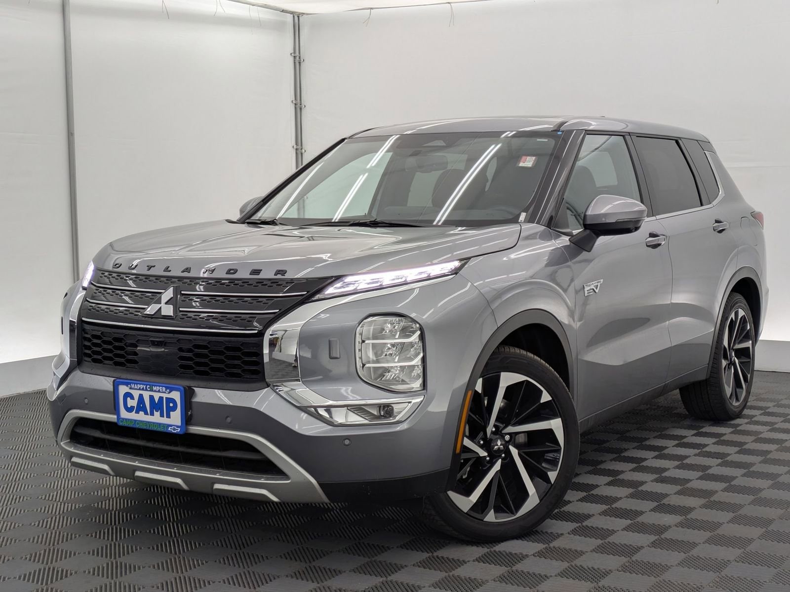 Thumbnail: 2023 Mitsubishi Outlander - 1