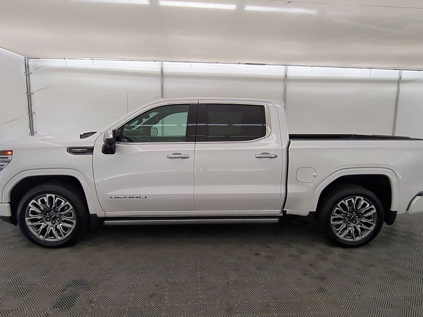 Thumbnail: 2025 GMC Sierra 1500 - 3