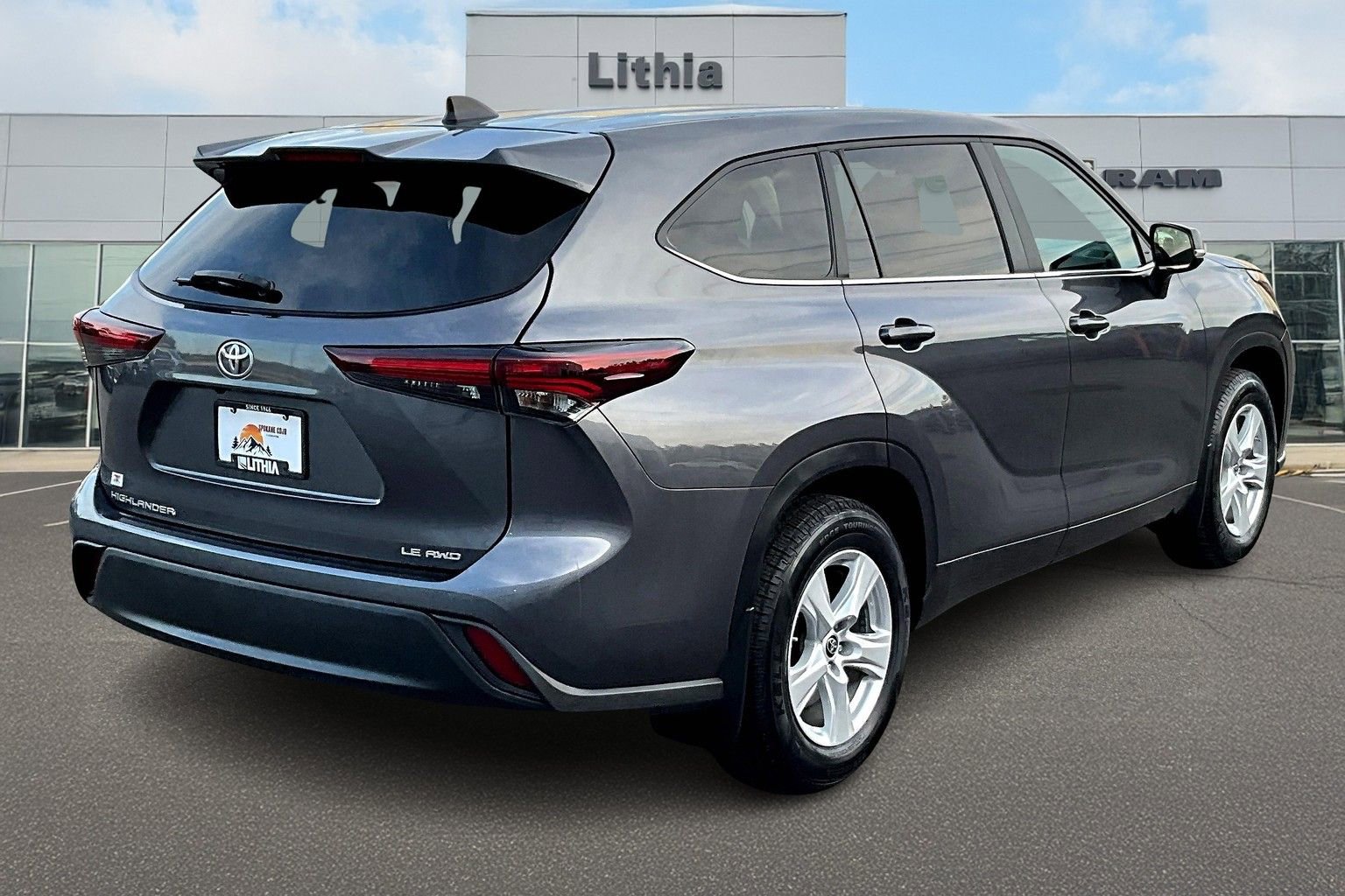 Thumbnail: 2024 Toyota Highlander - 23
