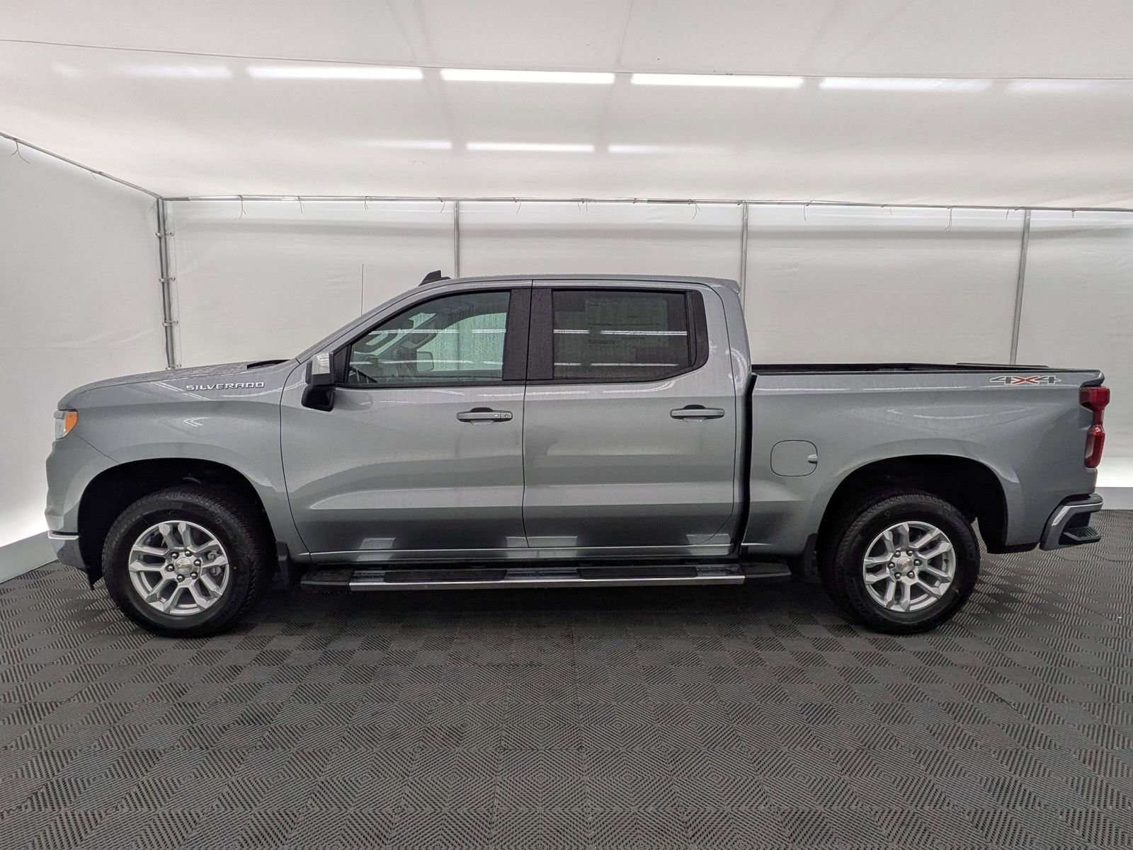 Thumbnail: 2026 Chevrolet Silverado 1500 - 3