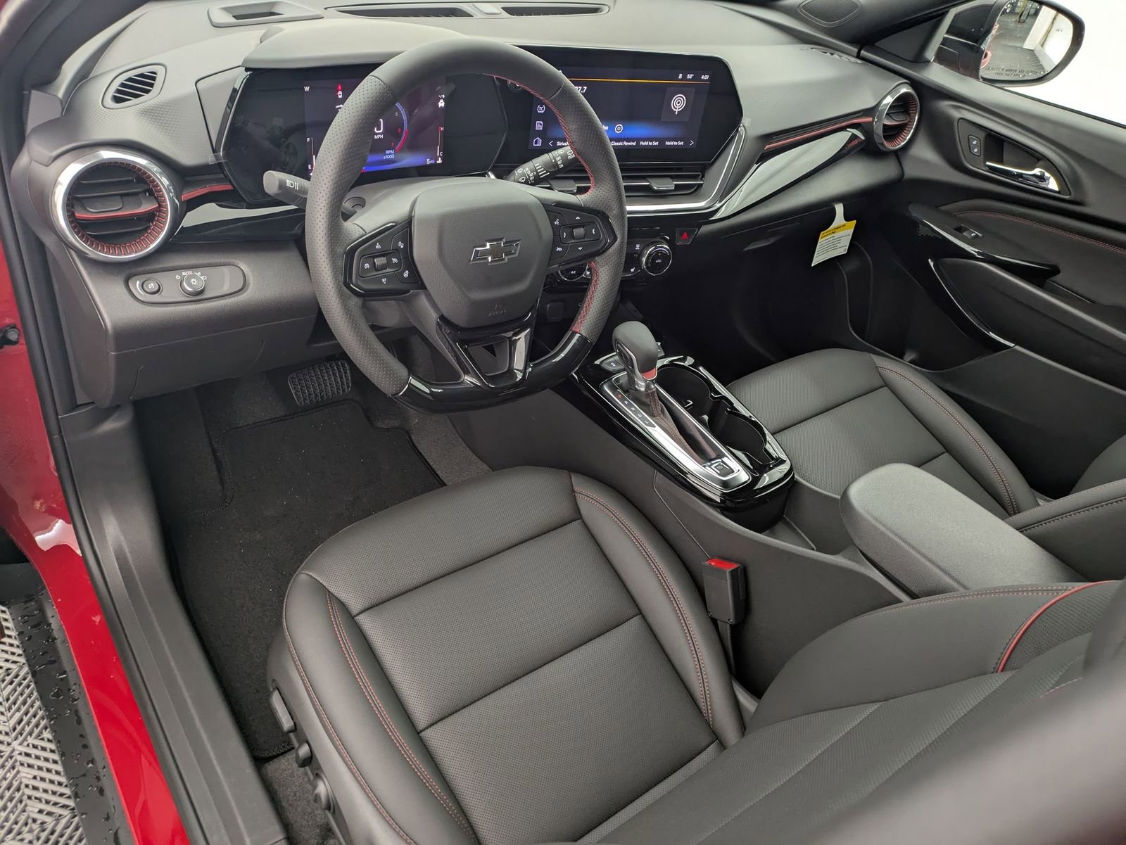 Thumbnail: 2026 Chevrolet Trax - 2