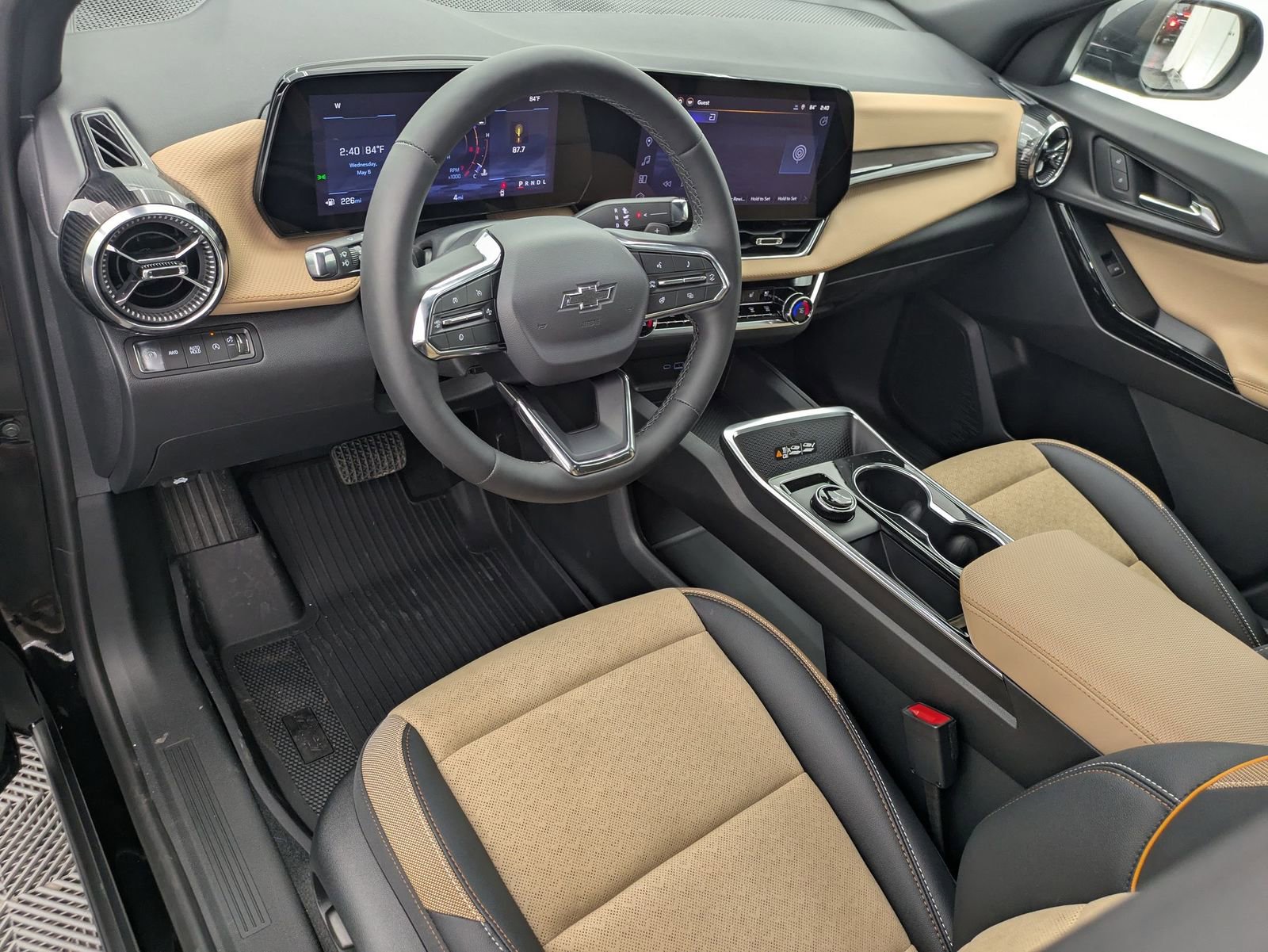 Thumbnail: 2026 Chevrolet Equinox - 2