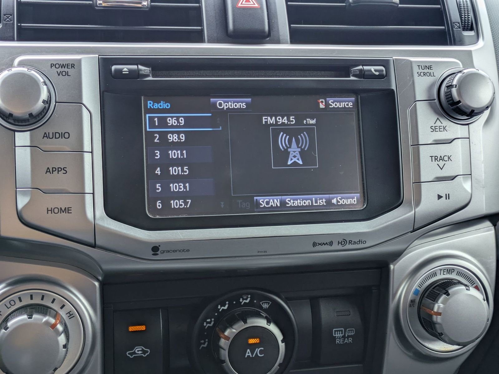 Thumbnail: 2016 Toyota 4Runner - 27