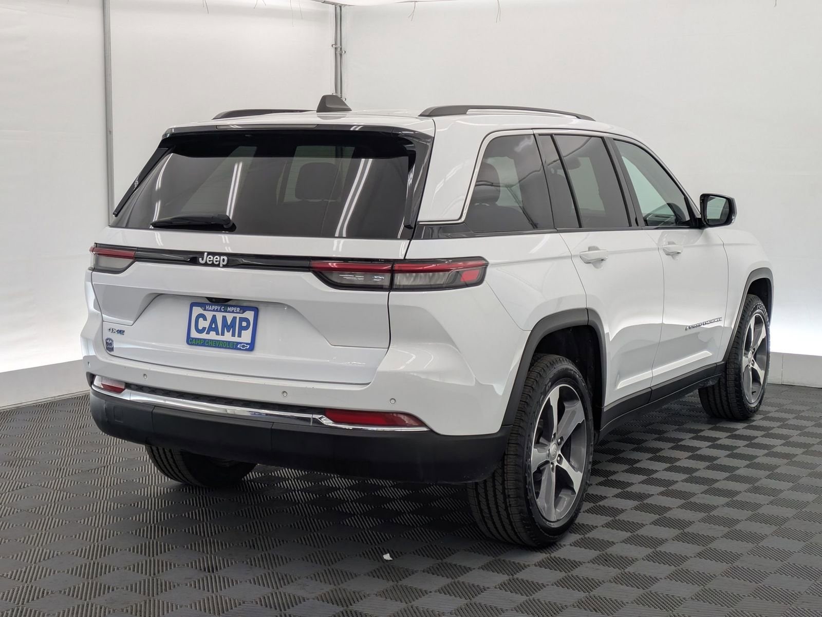 Thumbnail: 2022 Jeep Grand Cherokee - 6