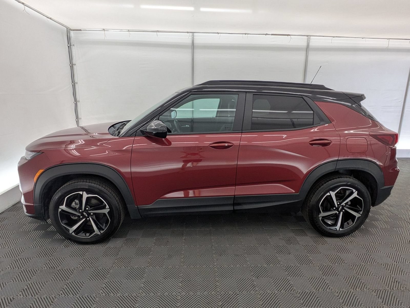 Thumbnail: 2023 Chevrolet TrailBlazer - 3