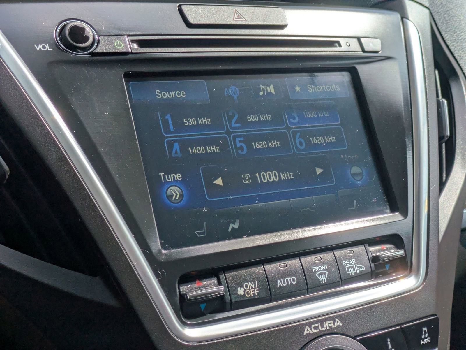 Thumbnail: 2017 Acura MDX - 31