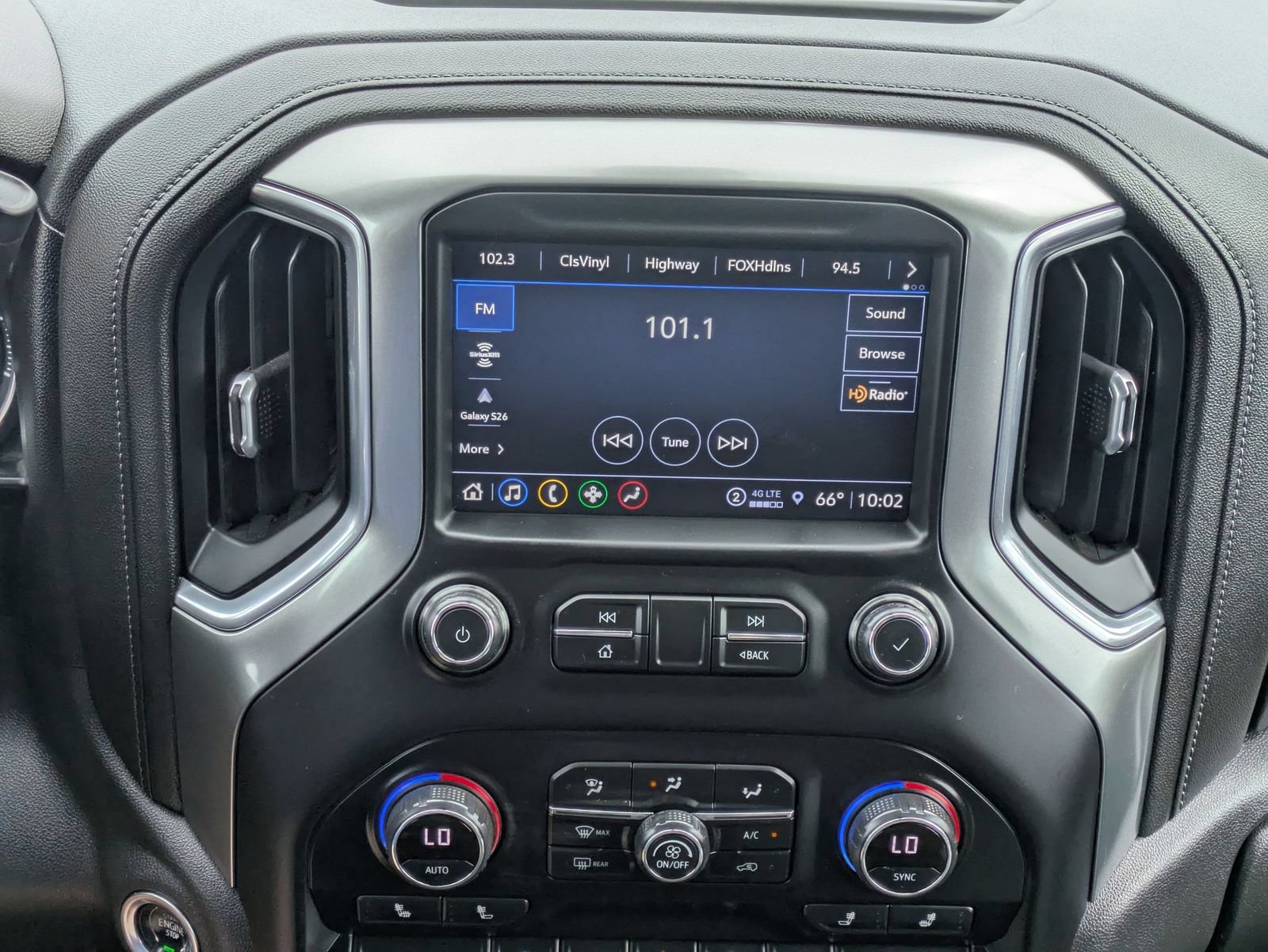 Thumbnail: 2021 Chevrolet Silverado 1500 - 28