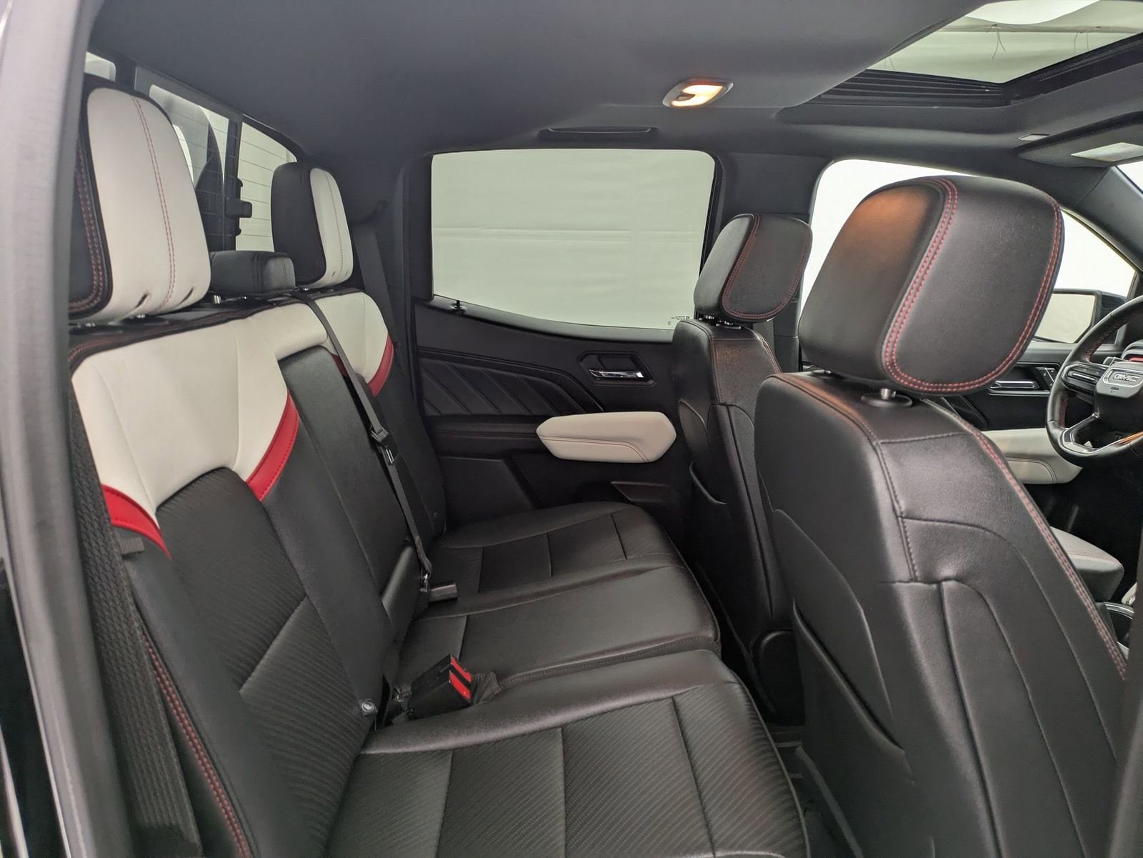 Thumbnail: 2024 GMC Canyon - 21