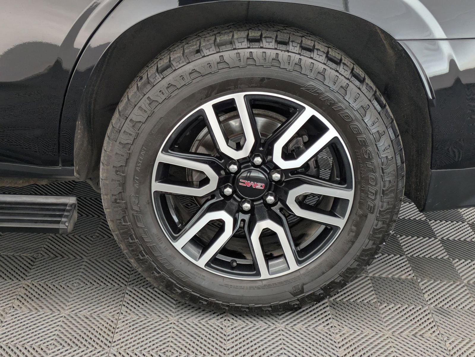 Thumbnail: 2021 GMC Yukon - 14
