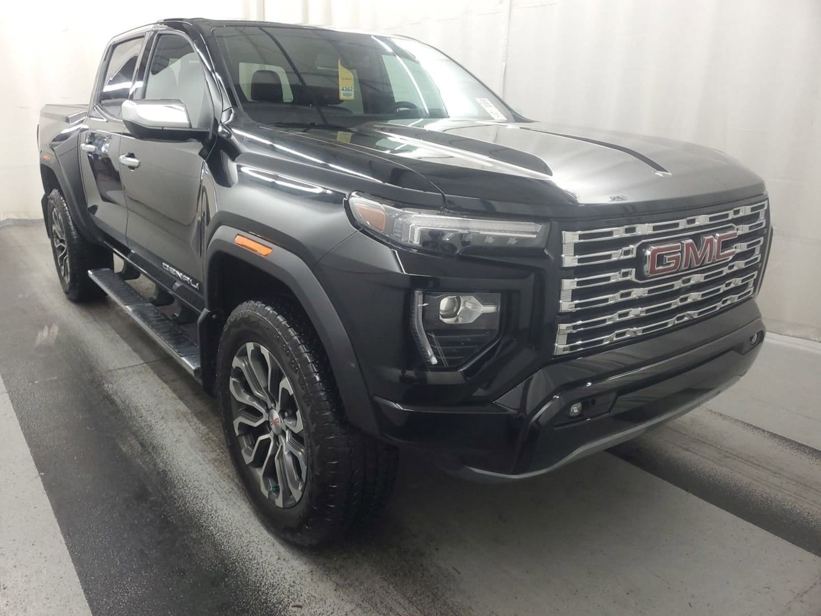 2024 GMC Canyon Denali 4WD Crew Cab Short Box's photo