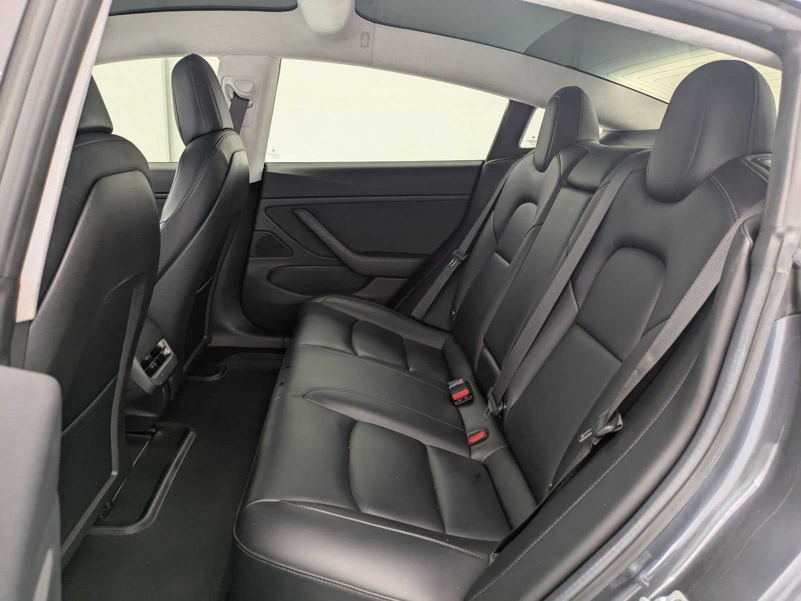 Thumbnail: 2017 Tesla Model 3 - 18