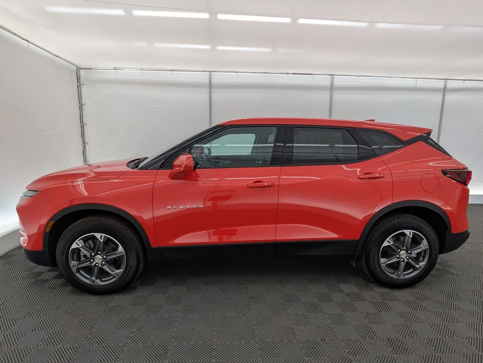 2025 Chevrolet Blazer 2LT - Photo 3