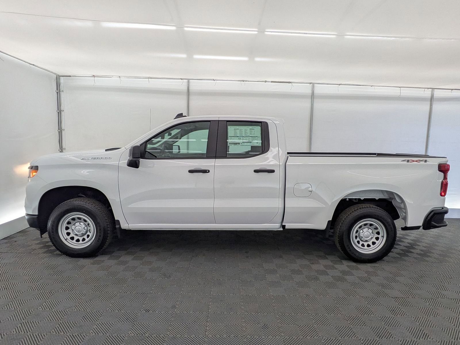 Thumbnail: 2026 Chevrolet Silverado 1500 - 3