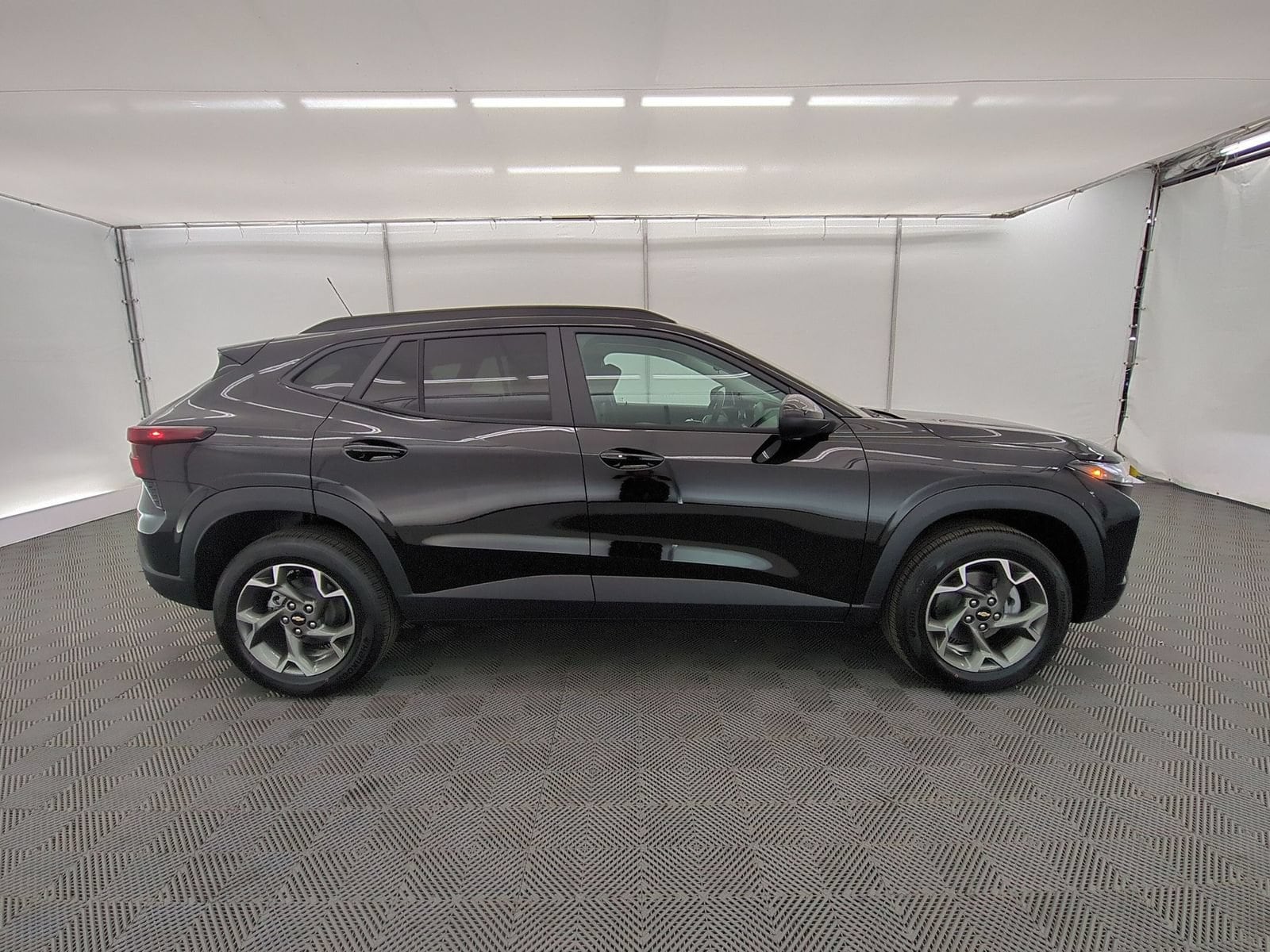 2026 Chevrolet Trax LT - Photo 7
