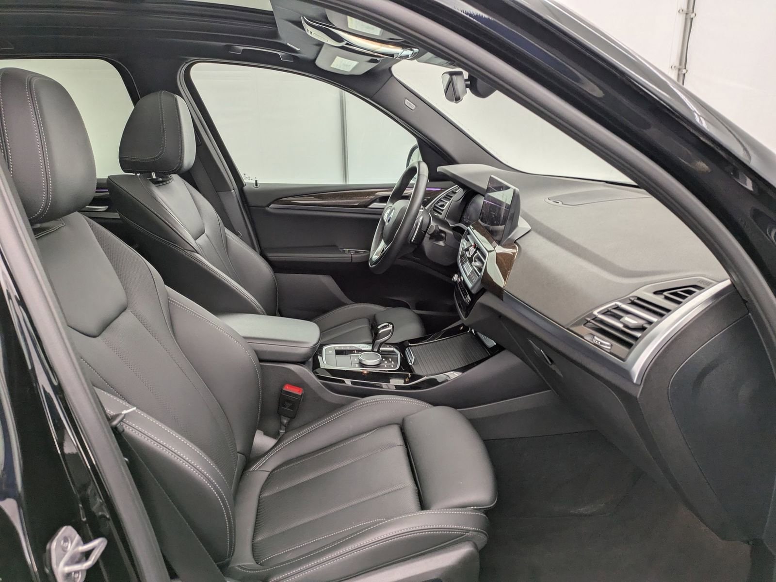 Thumbnail: 2024 BMW X3 - 22