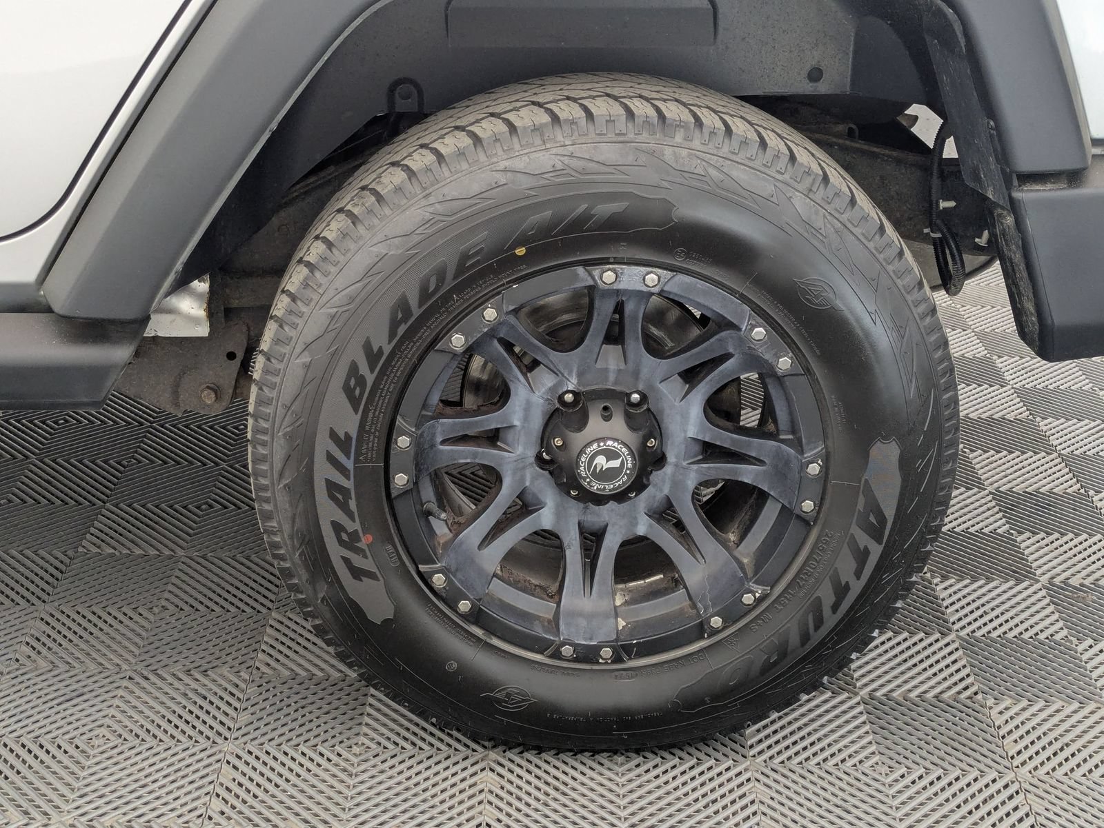 Thumbnail: 2009 Jeep Wrangler - 13