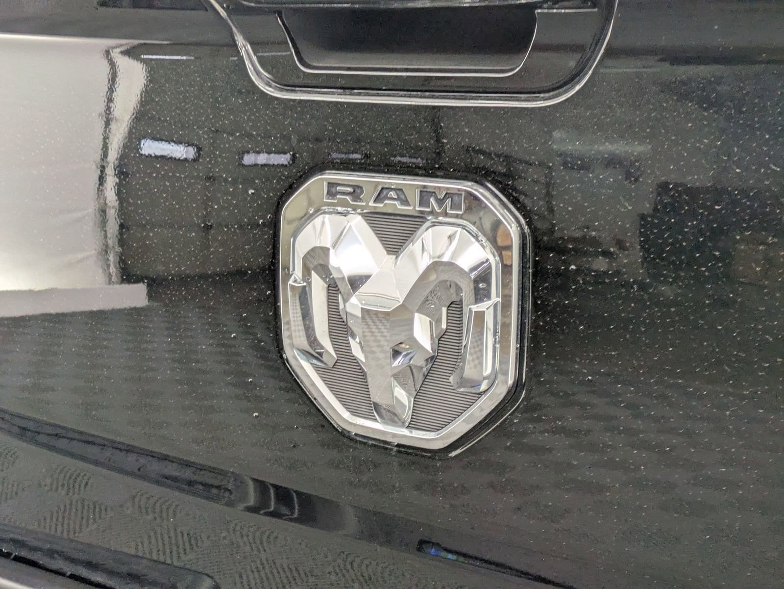 2024 RAM Ram 2500 Pickup Laramie - Photo 14