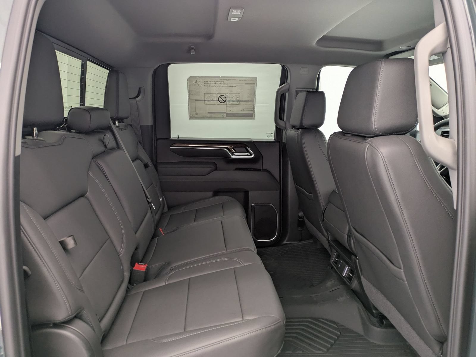 Thumbnail: 2026 Chevrolet Silverado 3500 - 24