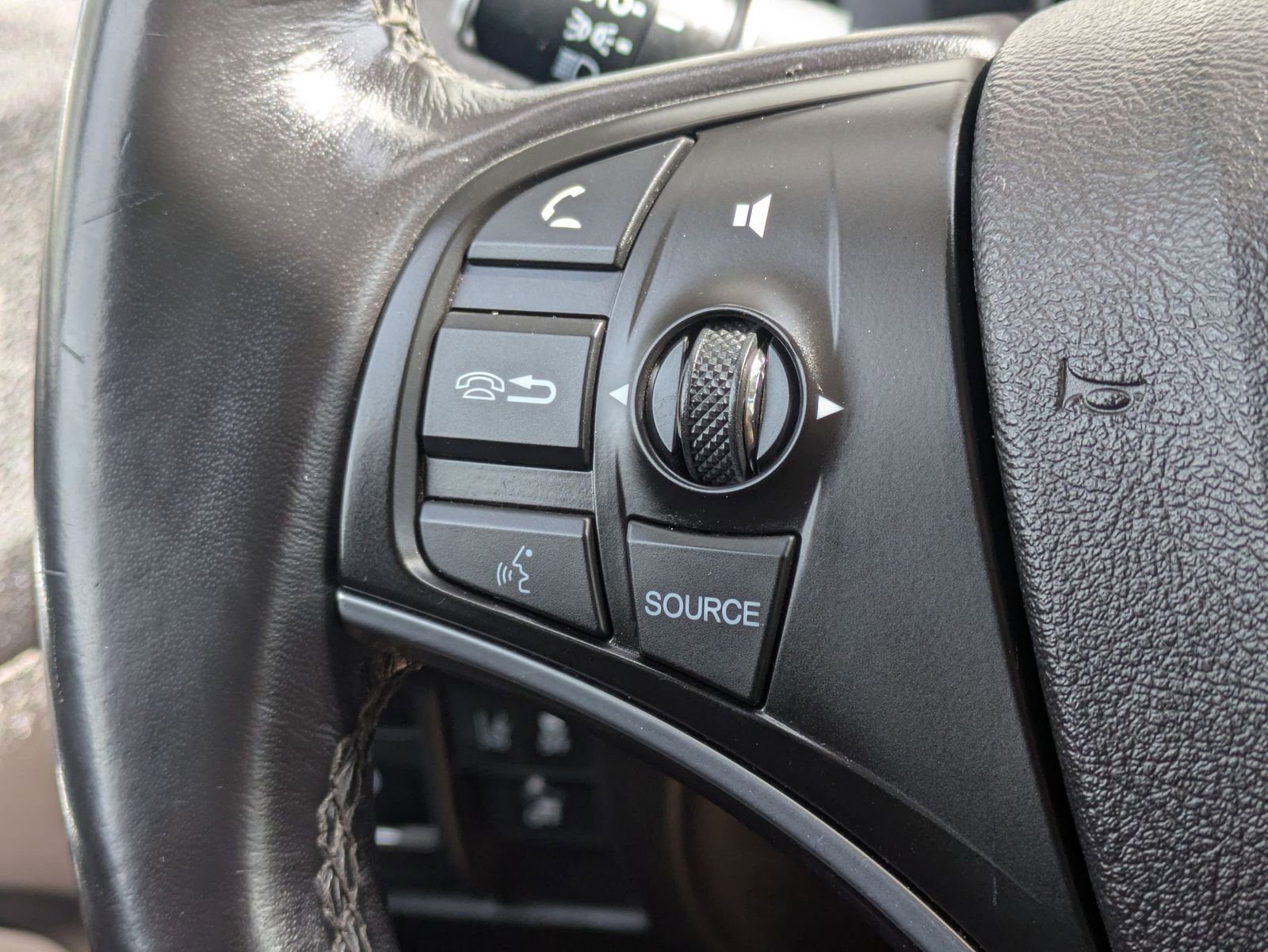 Thumbnail: 2017 Acura MDX - 25