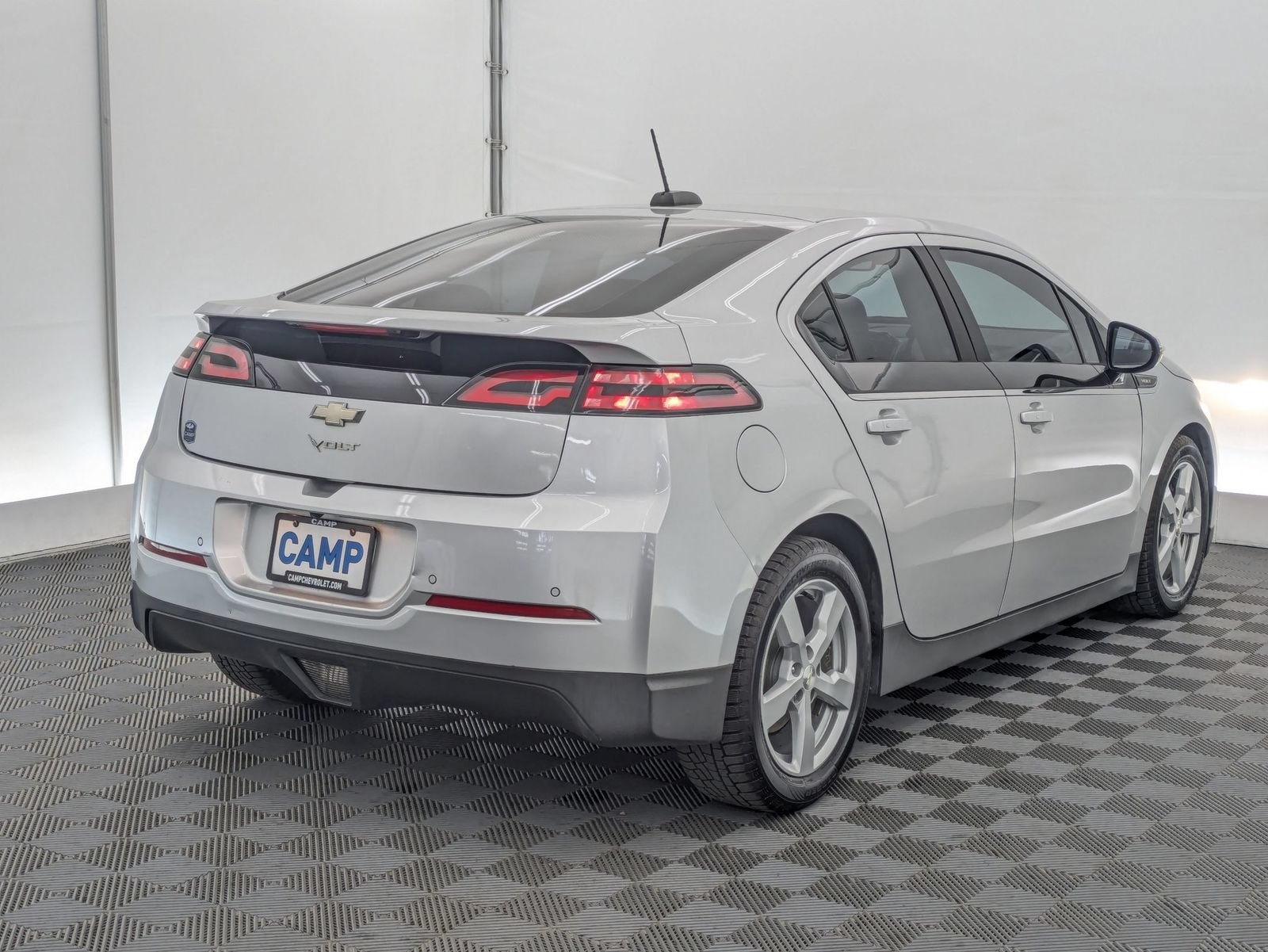 Thumbnail: 2015 Chevrolet Volt - 6