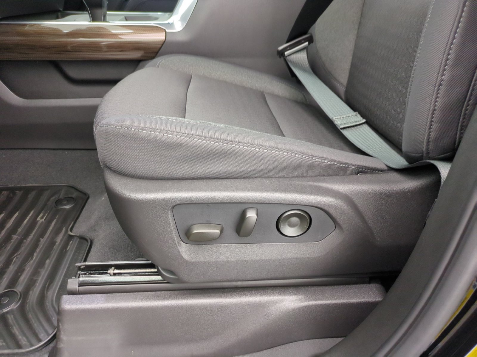 2026 Chevrolet Silverado 1500 RST - Photo 16