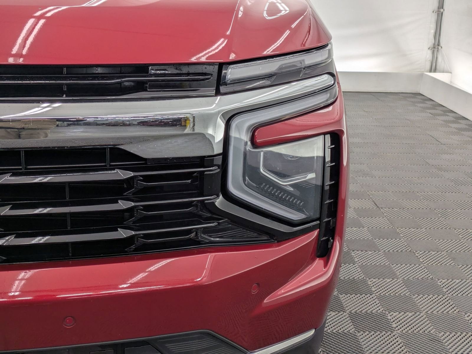 Thumbnail: 2025 Chevrolet Suburban - 9
