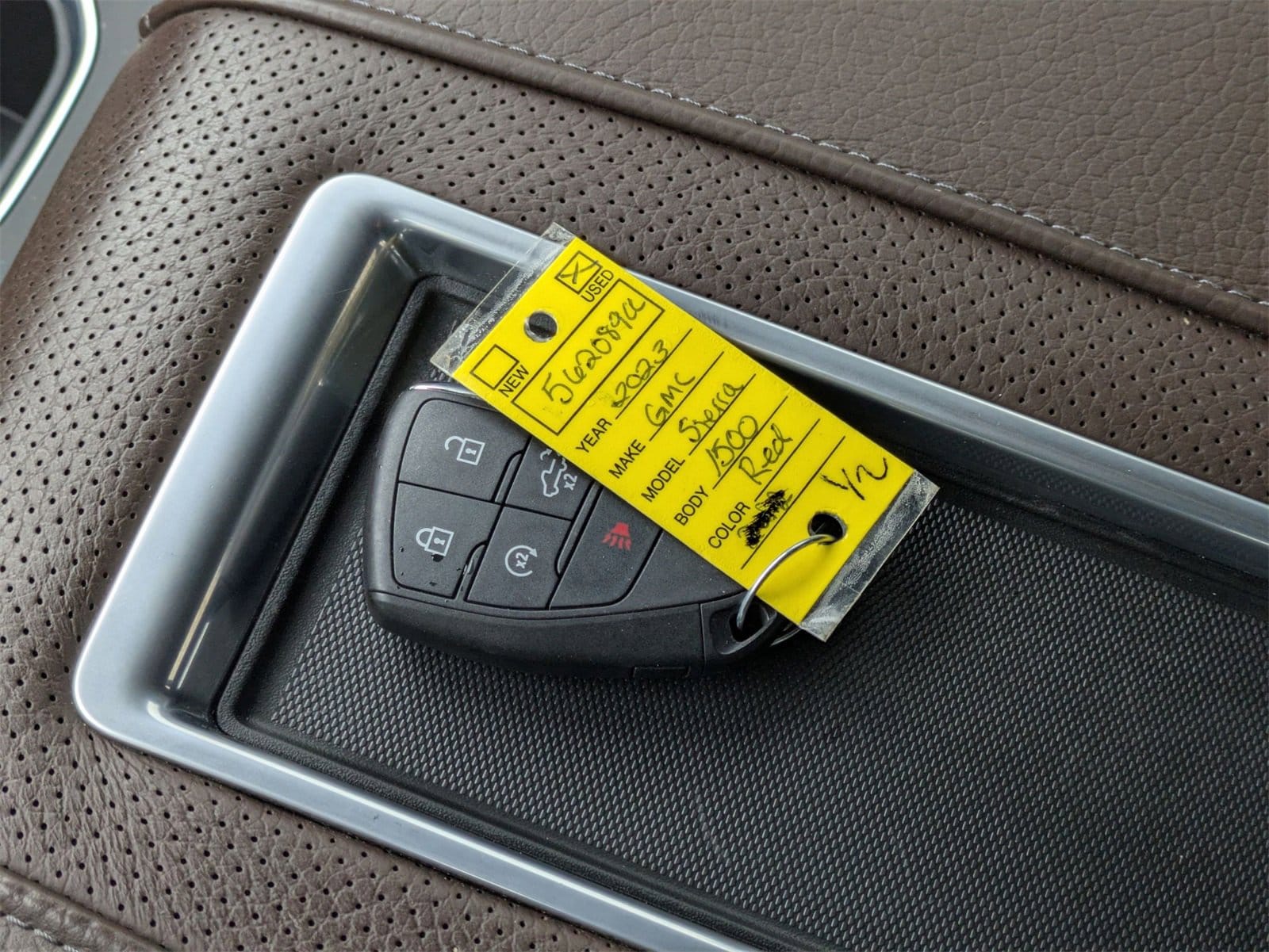 Thumbnail: 2022 GMC Sierra 1500 - 34