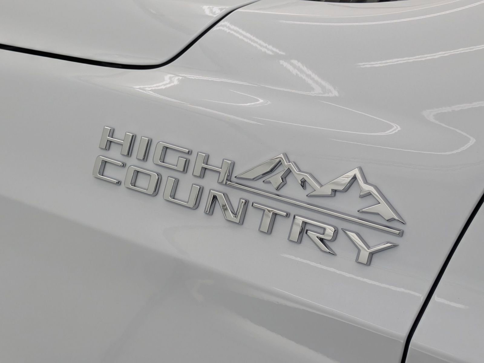 Thumbnail: 2026 Chevrolet Suburban - 12