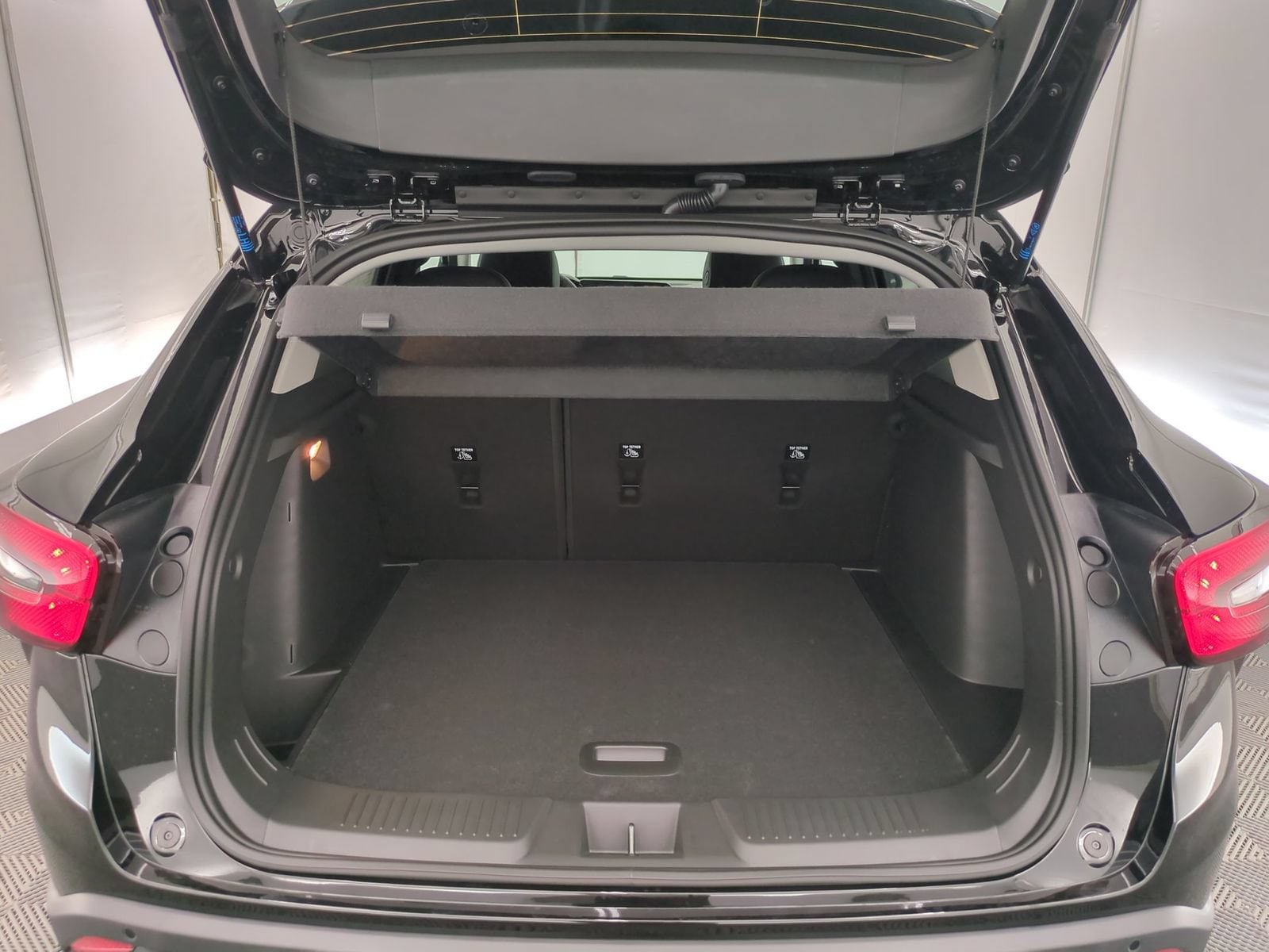 2026 Chevrolet Trax LT - Photo 32