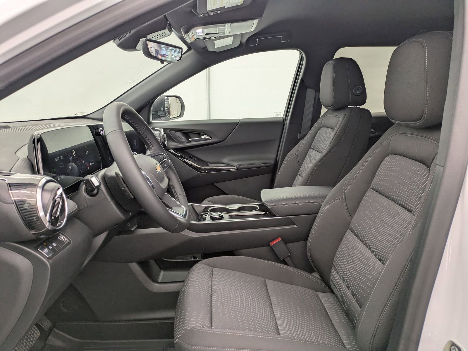 Thumbnail: 2026 Chevrolet Equinox - 16