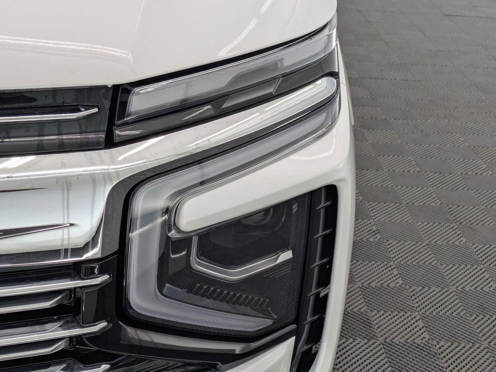 Thumbnail: 2025 Chevrolet Tahoe - 11