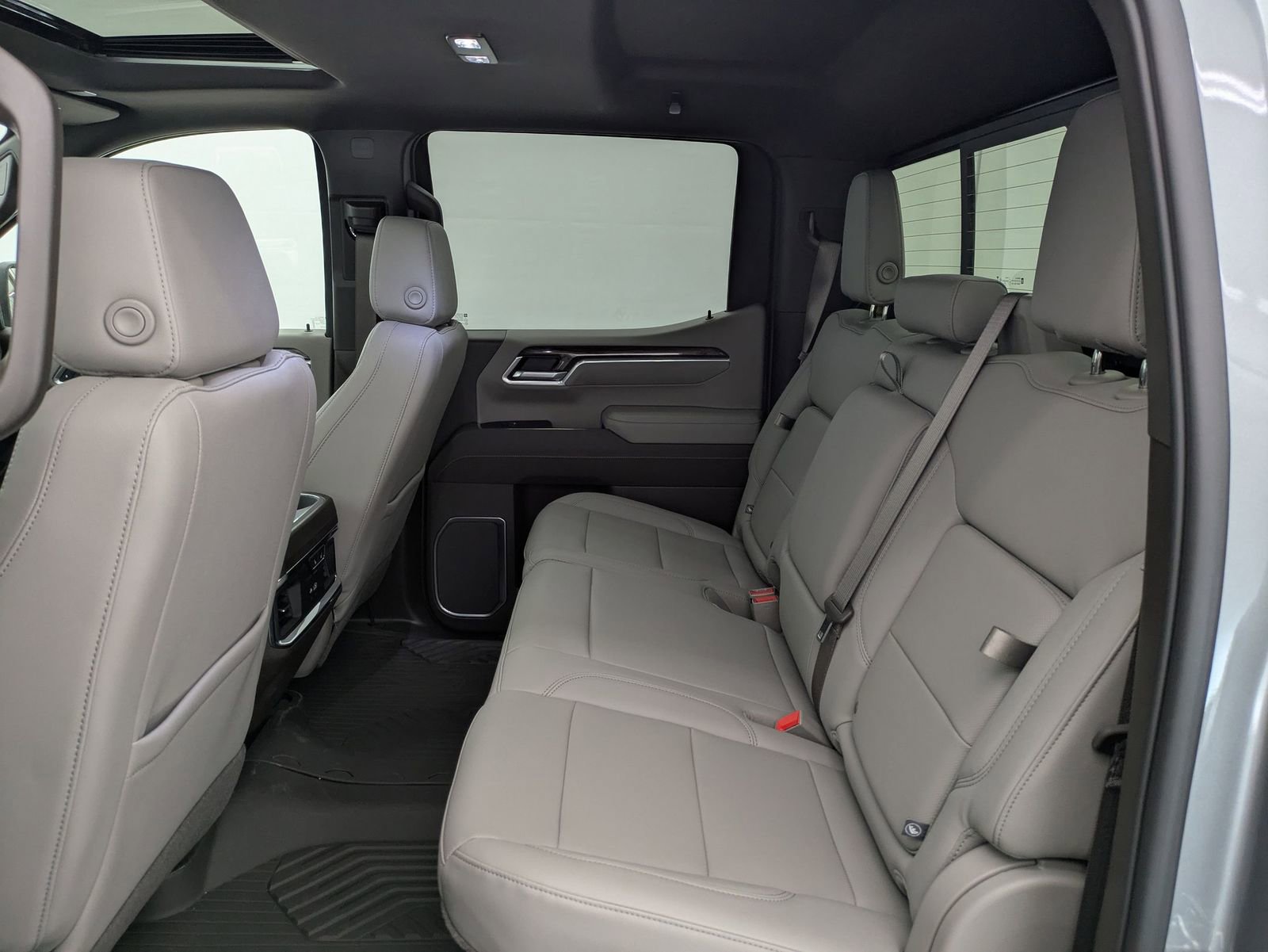 Thumbnail: 2026 Chevrolet Silverado 1500 - 21