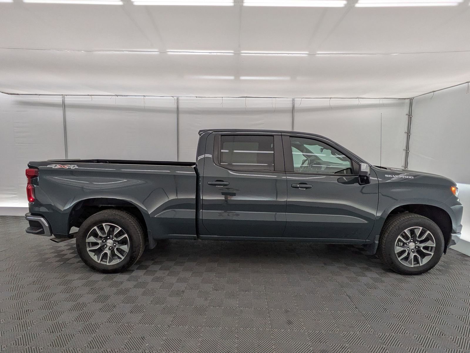 Thumbnail: 2025 Chevrolet Silverado 1500 - 7